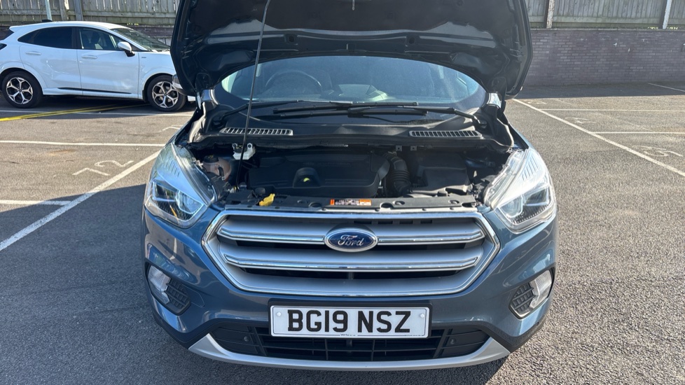 Ford Kuga 2.0 TDCi Titanium Edition 5dr 2WD Diesel Estate - Image 8