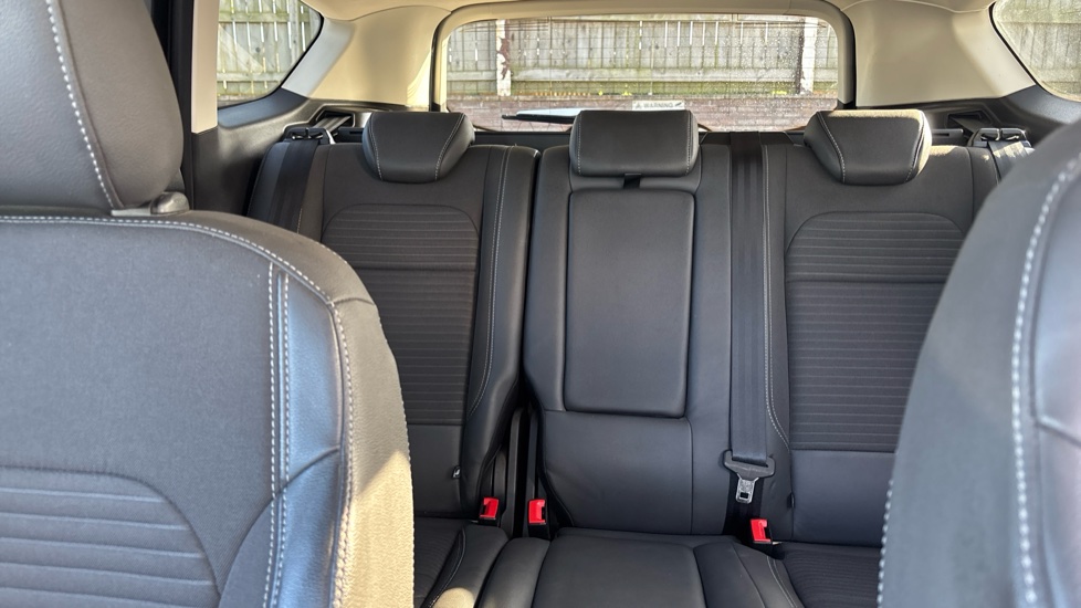 Ford Kuga 2.0 TDCi Titanium Edition 5dr 2WD Diesel Estate - Image 15