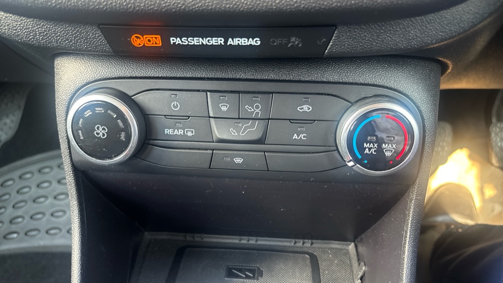 Ford Fiesta 1.0 EcoBoost Trend 5dr Petrol Hatchback - Image 25