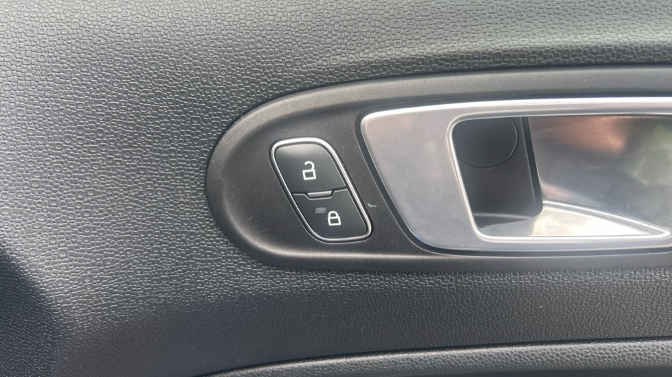 Ford EcoSport 1.0 EcoBoost 125 ST-Line 5dr Petrol Hatchback - Image 30