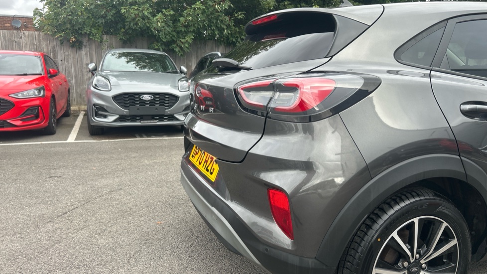Ford Puma 1.0 EcoBoost Titanium 5dr Petrol Hatchback - Image 22