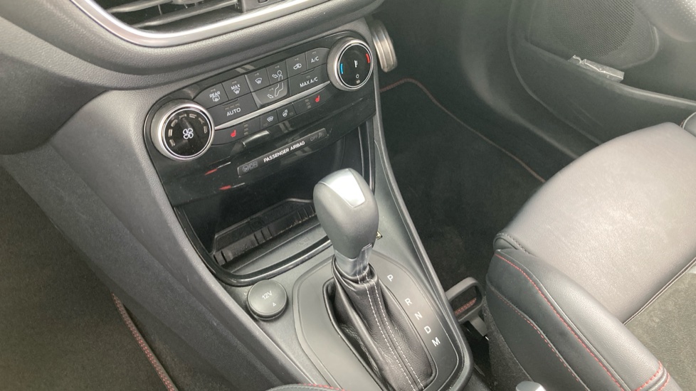 Ford Puma ST 1.0 EcoBoost Hybrid mHEV ST 5dr DCT Petrol Hatchback - Image 13