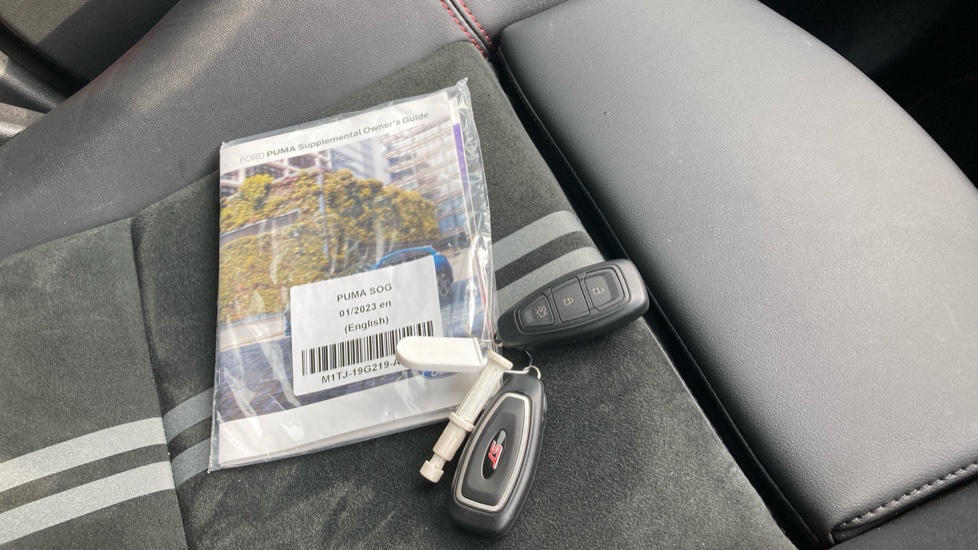 Ford Puma ST 1.0 EcoBoost Hybrid mHEV ST 5dr DCT Petrol Hatchback - Image 19
