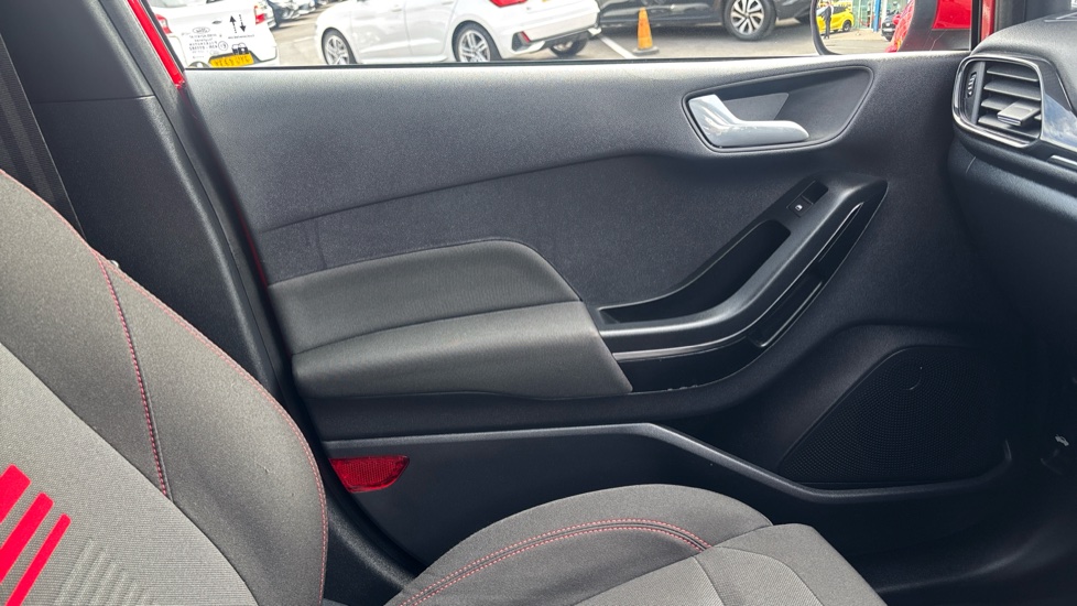 Ford Fiesta 1.0 EcoBoost Hybrid mHEV 125 ST-Line 5dr Petrol Hatchback - Image 29