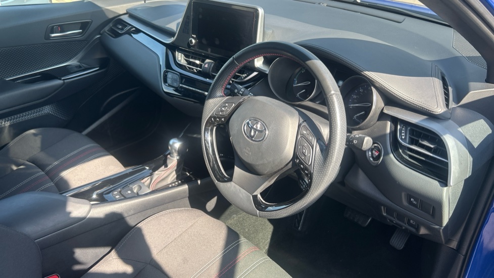 Toyota C-HR 1.8 Hybrid GR Sport 5dr CVT Hybrid Hatchback - Image 11