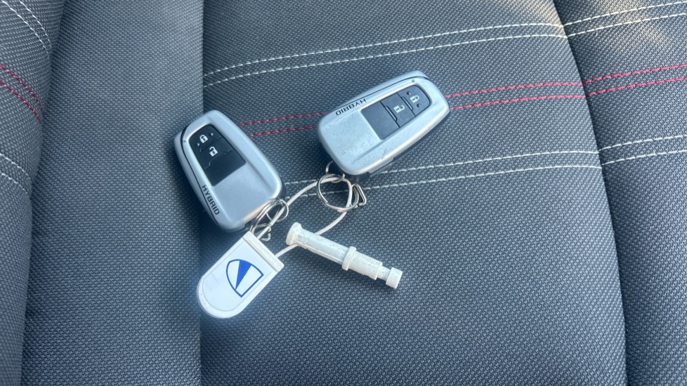 Toyota C-HR 1.8 Hybrid GR Sport 5dr CVT Hybrid Hatchback - Image 19