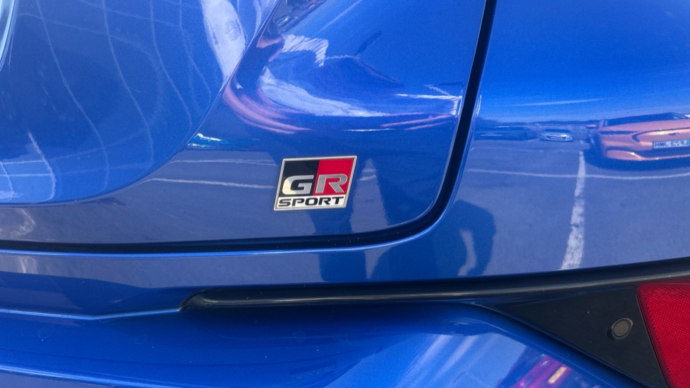 Toyota C-HR 1.8 Hybrid GR Sport 5dr CVT Hybrid Hatchback - Image 26