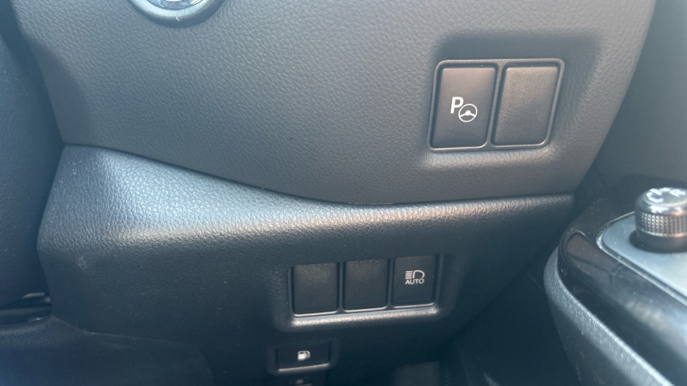 Toyota C-HR 1.8 Hybrid GR Sport 5dr CVT Hybrid Hatchback - Image 32