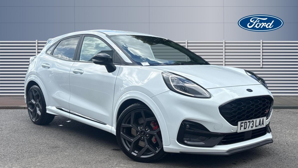 Ford Puma ST 1.0 EcoBoost Hybrid mHEV ST 5dr DCT Petrol Hatchback - Image 1