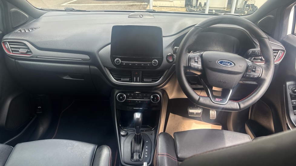 Ford Puma ST 1.0 EcoBoost Hybrid mHEV ST 5dr DCT Petrol Hatchback - Image 10