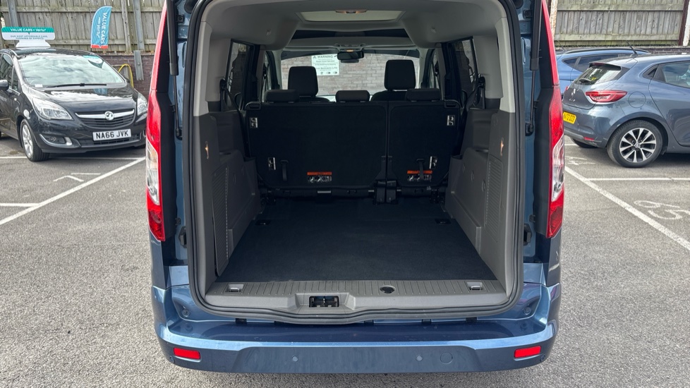 Ford Tourneo Connect 1.5 EcoBlue 120 Titanium 5dr Powershift Diesel Estate - Image 4