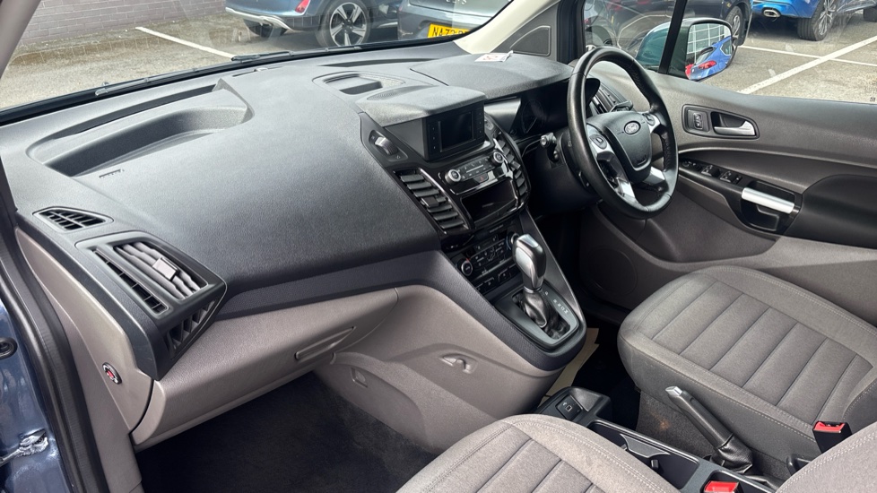 Ford Tourneo Connect 1.5 EcoBlue 120 Titanium 5dr Powershift Diesel Estate - Image 9
