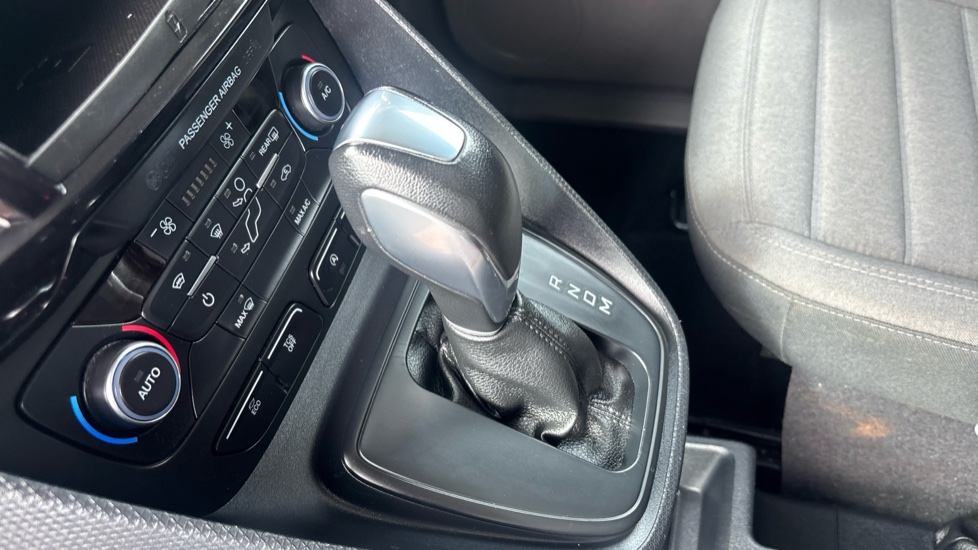Ford Tourneo Connect 1.5 EcoBlue 120 Titanium 5dr Powershift Diesel Estate - Image 13