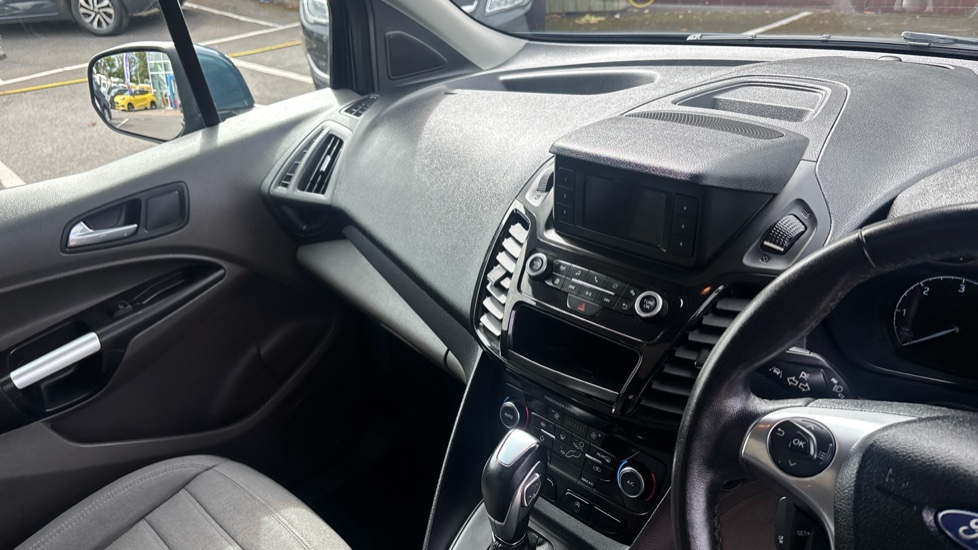 Ford Tourneo Connect 1.5 EcoBlue 120 Titanium 5dr Powershift Diesel Estate - Image 14