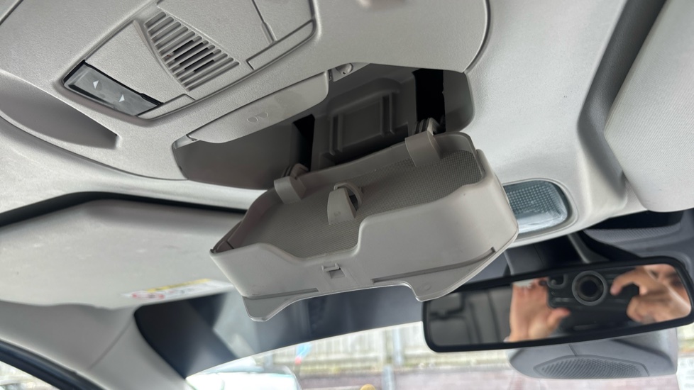 Ford Tourneo Connect 1.5 EcoBlue 120 Titanium 5dr Powershift Diesel Estate - Image 27