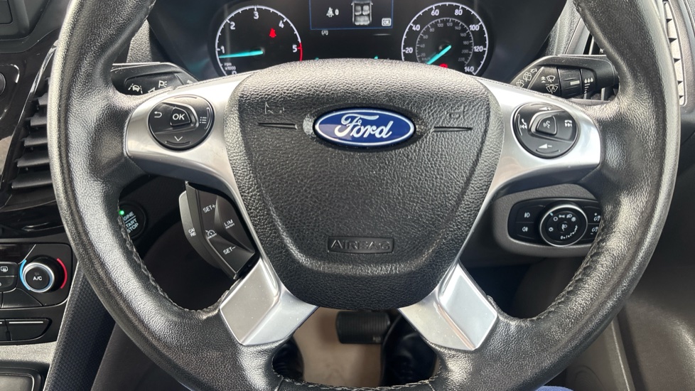 Ford Tourneo Connect 1.5 EcoBlue 120 Titanium 5dr Powershift Diesel Estate - Image 29