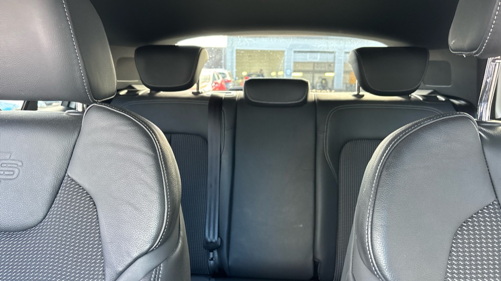 Audi Q2 35 TFSI Black Edition 5dr S Tronic Petrol Estate - Image 15
