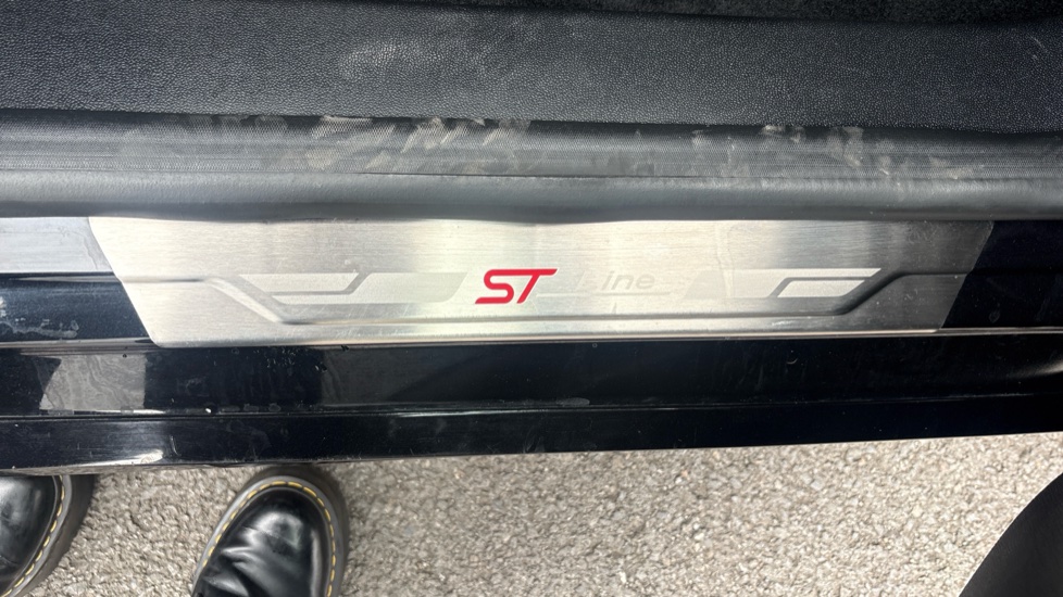 Ford Fiesta 1.0 EcoBoost Hybrid mHEV 155 ST-Line X Edition 5dr Petrol Hatchback - Image 28