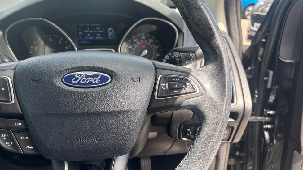 Ford Focus 1.0 EcoBoost 125 Titanium 5dr Petrol Hatchback - Image 28