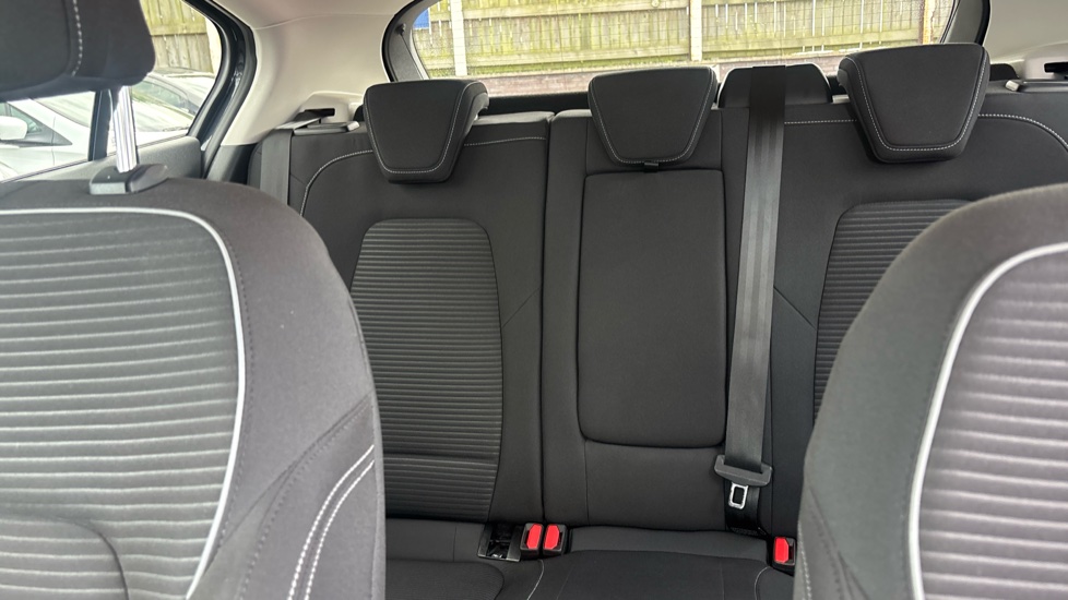 Ford Focus 1.0 EcoBoost Hybrid mHEV 125 Titanium Edition 5dr Petrol Hatchback - Image 15