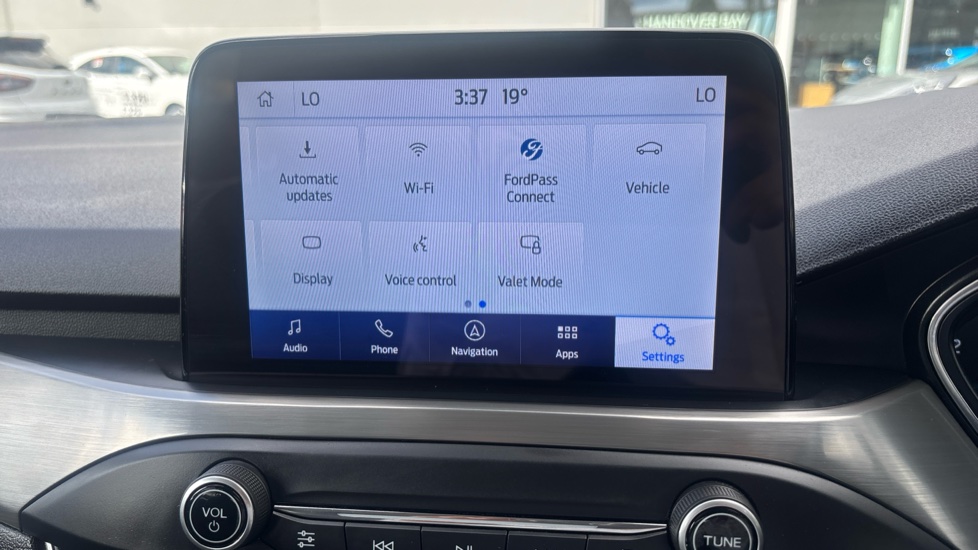 Ford Focus 1.0 EcoBoost Hybrid mHEV 125 Titanium Edition 5dr Petrol Hatchback - Image 37
