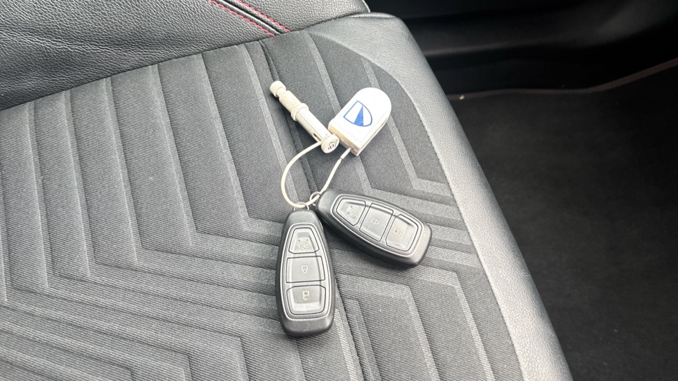 Ford Puma 1.0 EcoBoost Hybrid mHEV 155 ST-Line X 1st Ed+ 5dr Petrol Hatchback - Image 19