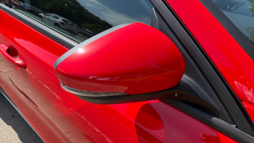Ford Focus 1.0 EcoBoost Hybrid mHEV 155 Active X 5dr Auto Petrol Hatchback - Image 27