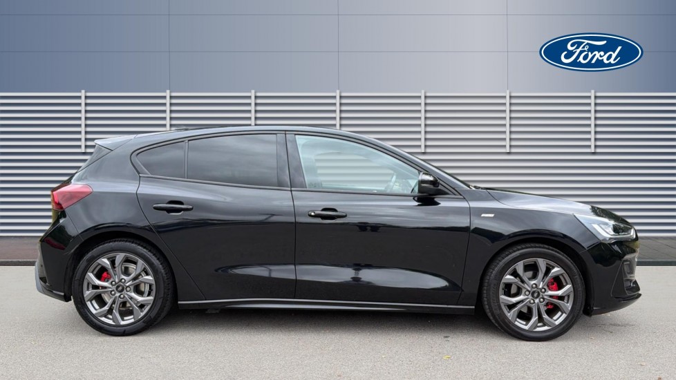 Ford Focus 1.0 EcoBoost ST-Line 5dr Petrol Hatchback - Image 5