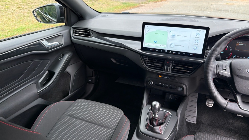 Ford Focus 1.0 EcoBoost ST-Line 5dr Petrol Hatchback - Image 14