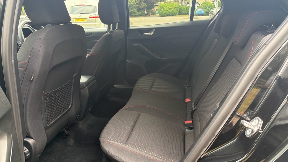 Ford Focus 1.0 EcoBoost ST-Line 5dr Petrol Hatchback - Image 16