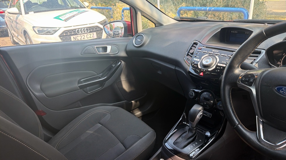 Ford Fiesta 1.0 EcoBoost Titanium 5dr Powershift Petrol Hatchback - Image 14