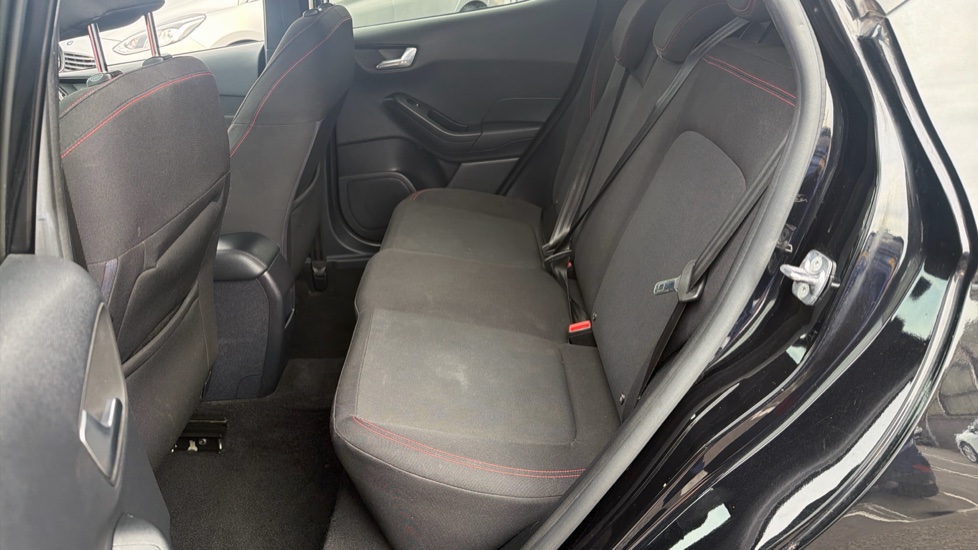 Ford Fiesta 1.0 EcoBoost ST-Line 5dr Petrol Hatchback - Image 16