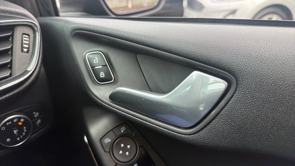 Ford Fiesta 1.0 EcoBoost ST-Line 5dr Petrol Hatchback - Image 28