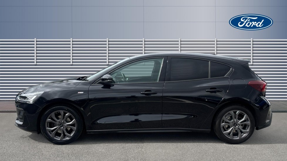 Ford Focus 1.0 EcoBoost ST-Line 5dr Petrol Hatchback - Image 5
