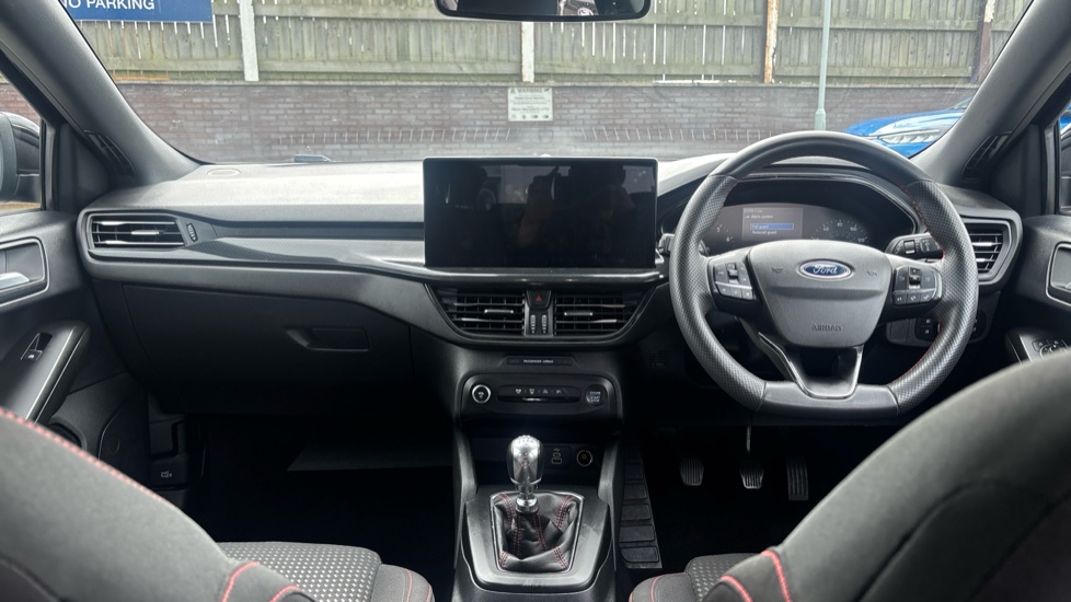 Ford Focus 1.0 EcoBoost ST-Line 5dr Petrol Hatchback - Image 10