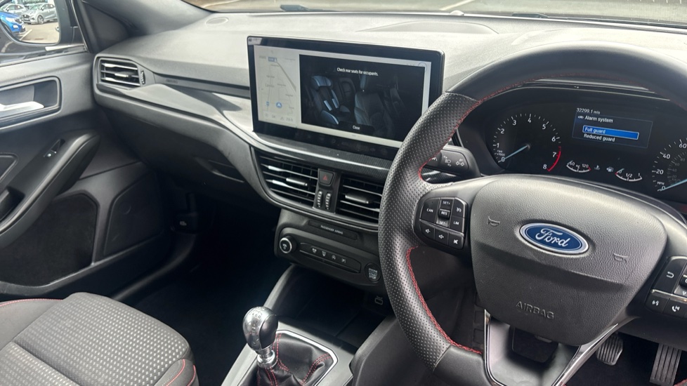 Ford Focus 1.0 EcoBoost ST-Line 5dr Petrol Hatchback - Image 14