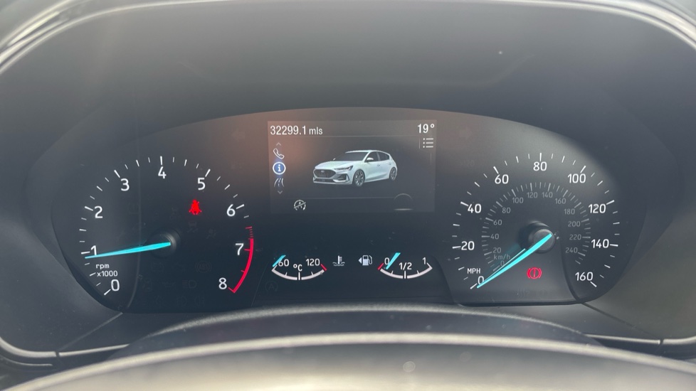Ford Focus 1.0 EcoBoost ST-Line 5dr Petrol Hatchback - Image 18
