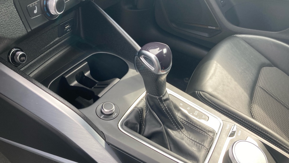 Audi Q2 35 TFSI S Line 5dr S Tronic Petrol Estate - Image 13