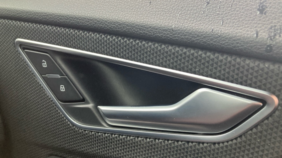 Audi Q2 35 TFSI S Line 5dr S Tronic Petrol Estate - Image 22