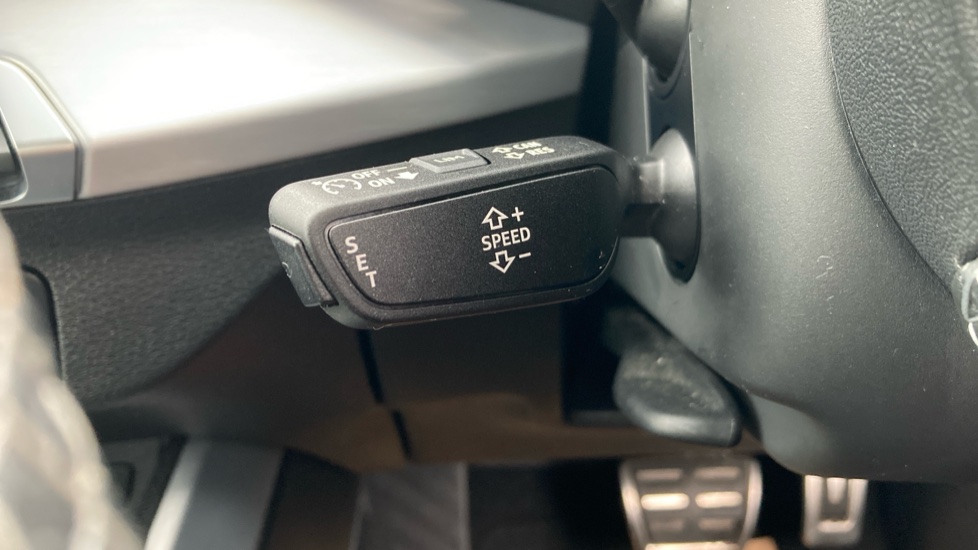 Audi Q2 35 TFSI S Line 5dr S Tronic Petrol Estate - Image 29