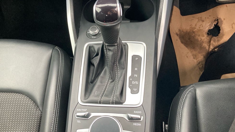 Audi Q2 35 TFSI S Line 5dr S Tronic Petrol Estate - Image 32