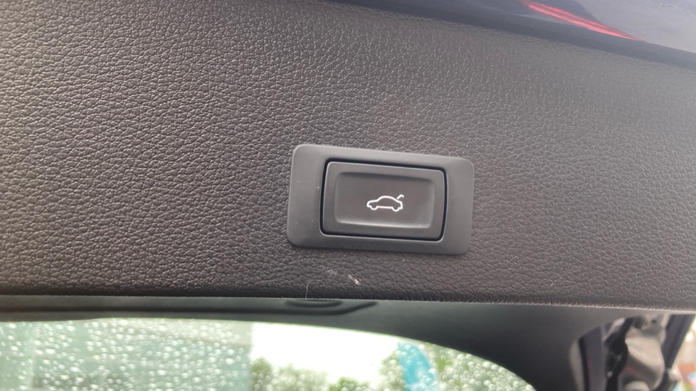 Audi Q2 35 TFSI S Line 5dr S Tronic Petrol Estate - Image 45