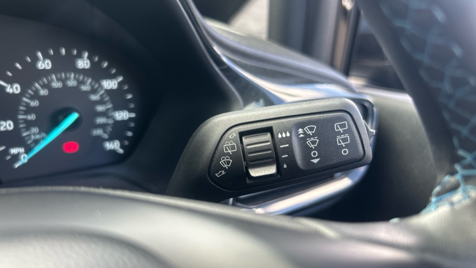 Ford Fiesta 1.0 EcoBoost Active 5dr Petrol Hatchback - Image 29