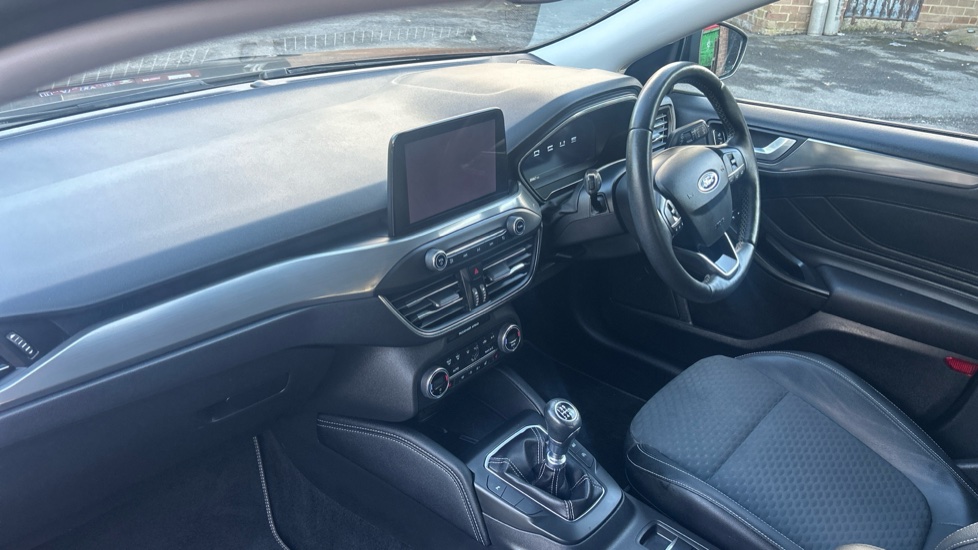 Ford Focus 1.0 EcoBoost Hybrid mHEV 125 Titanium X Ed 5dr Petrol Hatchback - Image 9