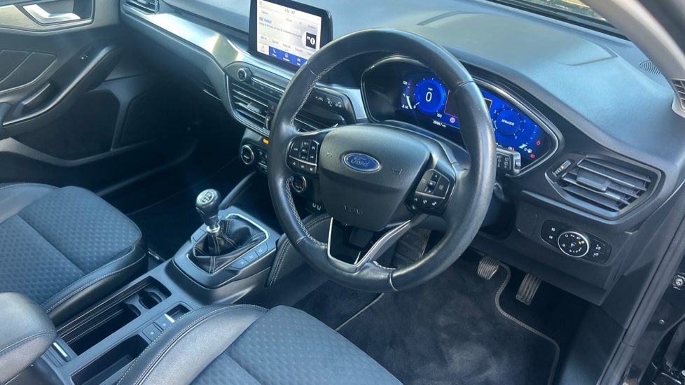 Ford Focus 1.0 EcoBoost Hybrid mHEV 125 Titanium X Ed 5dr Petrol Hatchback - Image 11