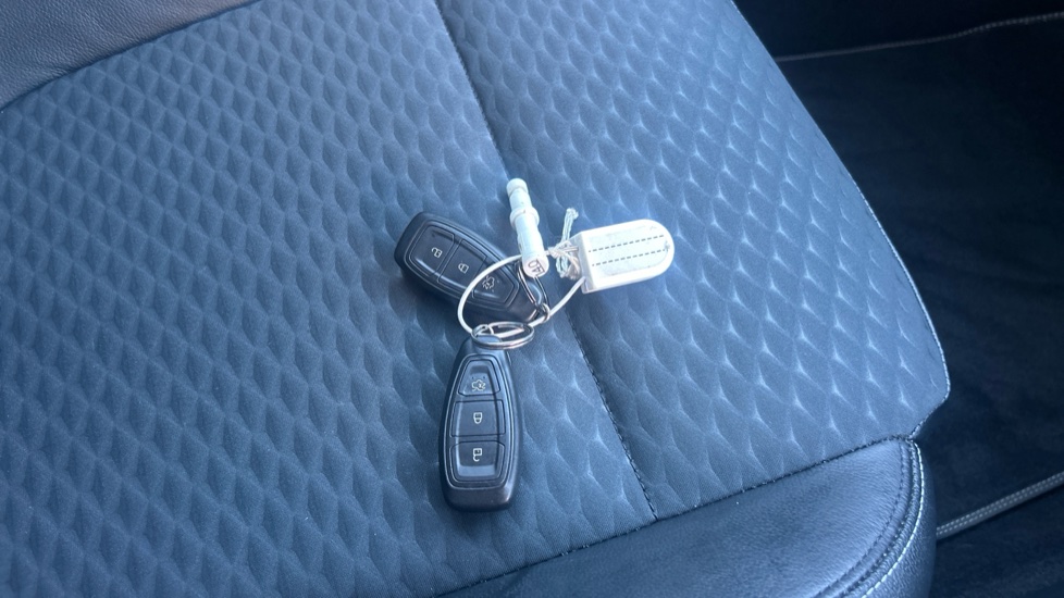 Ford Focus 1.0 EcoBoost Hybrid mHEV 125 Titanium X Ed 5dr Petrol Hatchback - Image 19