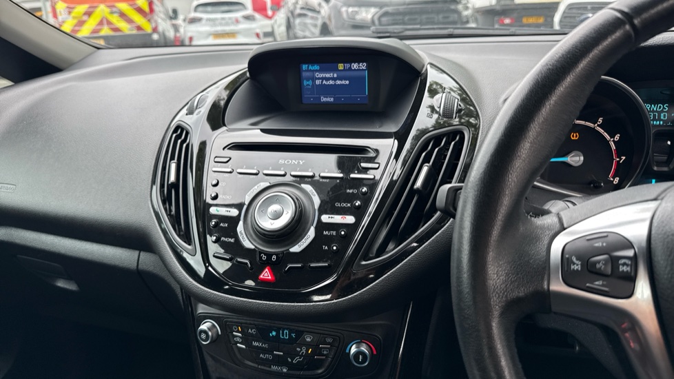 Ford B-MAX 1.6 Titanium 5dr Powershift Petrol Hatchback - Image 14