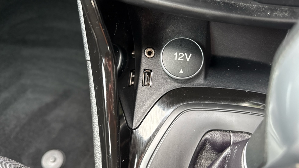 Ford B-MAX 1.6 Titanium 5dr Powershift Petrol Hatchback - Image 26