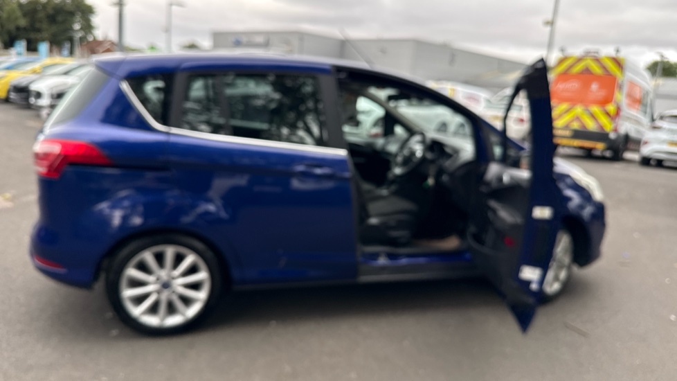 Ford B-MAX 1.6 Titanium 5dr Powershift Petrol Hatchback - Image 34