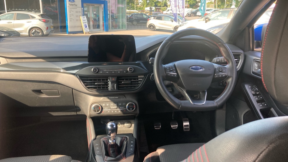 Ford Focus 1.0 EcoBoost Hybrid mHEV 125 ST-Line X Edition 5dr Petrol Hatchback - Image 10